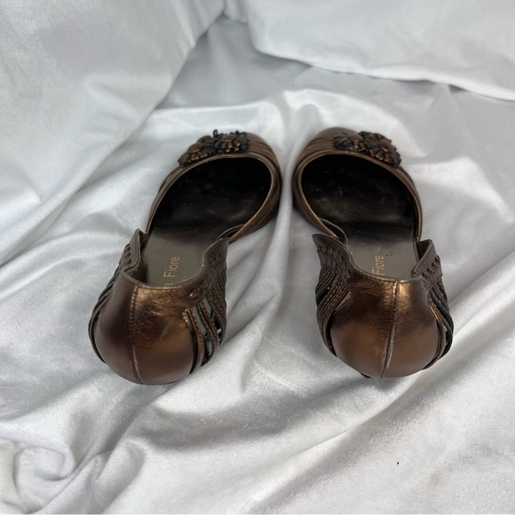 ISABELLA FIORE Italian Leather Bronze Metallic Kitten Heels Womens Sz 7 - Picture 7 of 10